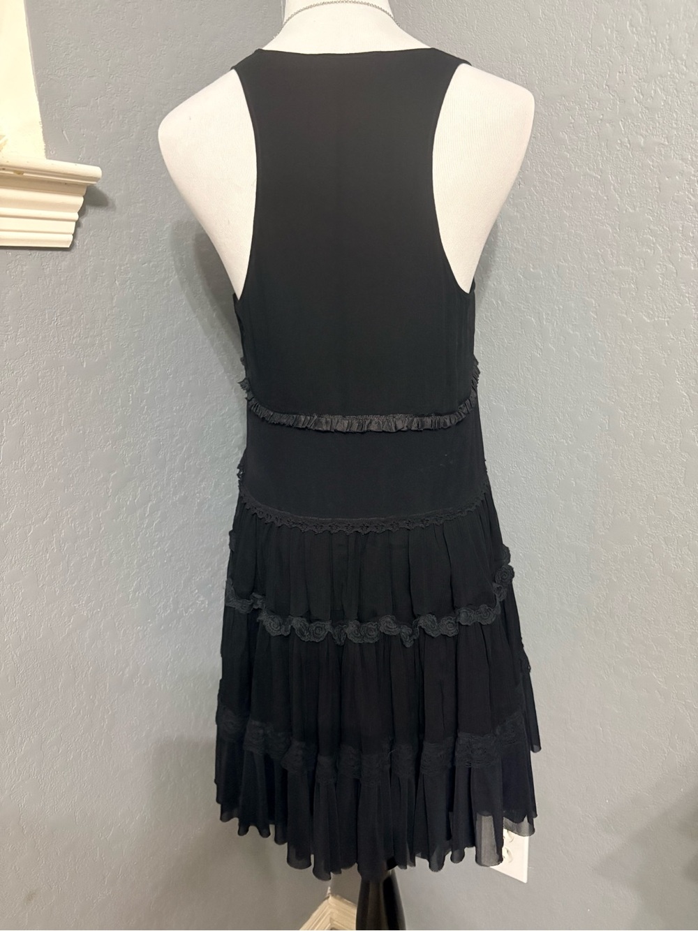 L.A.M.B. Silk Black Sleeveless Tiered Ruffle Mini Dress size Medium #1189 - Picture 4 of 9